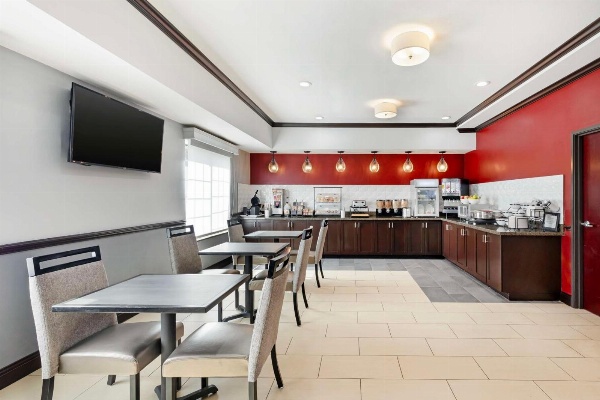 Best Western Carthage Inn & Suites image 3