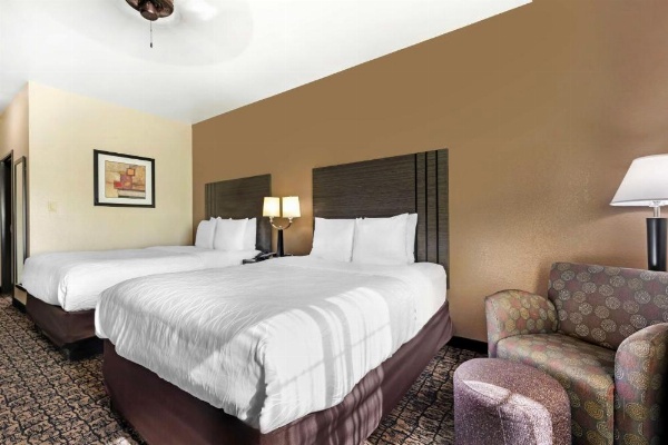 Best Western Carthage Inn & Suites image 32